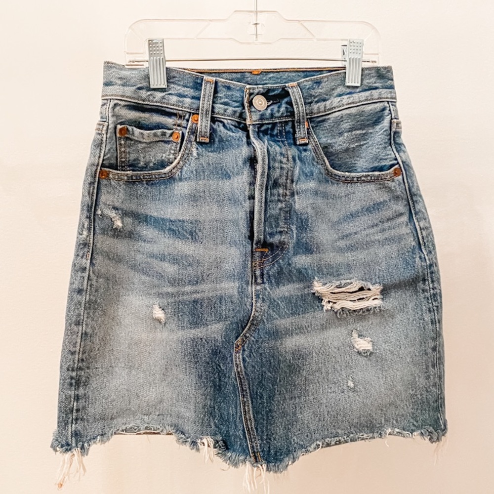 Levi’s Original High-Waisted Distressed Denim Skirt